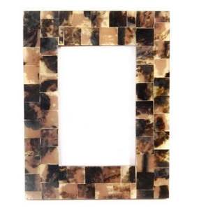 Cadre photo en bois MDF avec copeaux de résine par Axiom Home Accents, vente de cadres photo en résine - Product Image 2