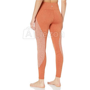 Leggings de mujer asequibles con tela de alta calidad Descubra la comodidad de las mallas de mujer Premium Fit - Product Image 2