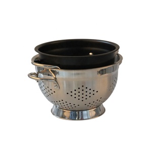 Poignées robustes et base stable à drainage automatique, passoire en acier inoxydable - Product Image 6