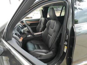 Vo_lvo XC90 B6 Plus Bright Theme 7P d'occasion en excellent état, modèle 2024 - Product Image 4