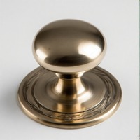 LoomKnob Heritage Twist Bouton de porte en laiton massif Design artisanal avec vernis antique pour des intérieurs luxueux et élégants