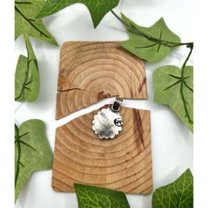 Pendentif Shirley Henry en huître épineuse et argent sterling avec sertissage clos, avec coquillage comme pierre principale - Product Image 5