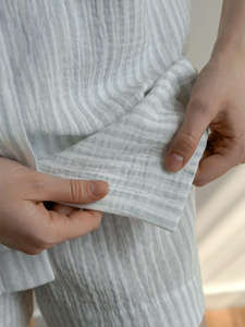 Conjunto de Pijama de Satén para Mujer, Elegante y Cómodo, Dos Piezas - Product Image 2