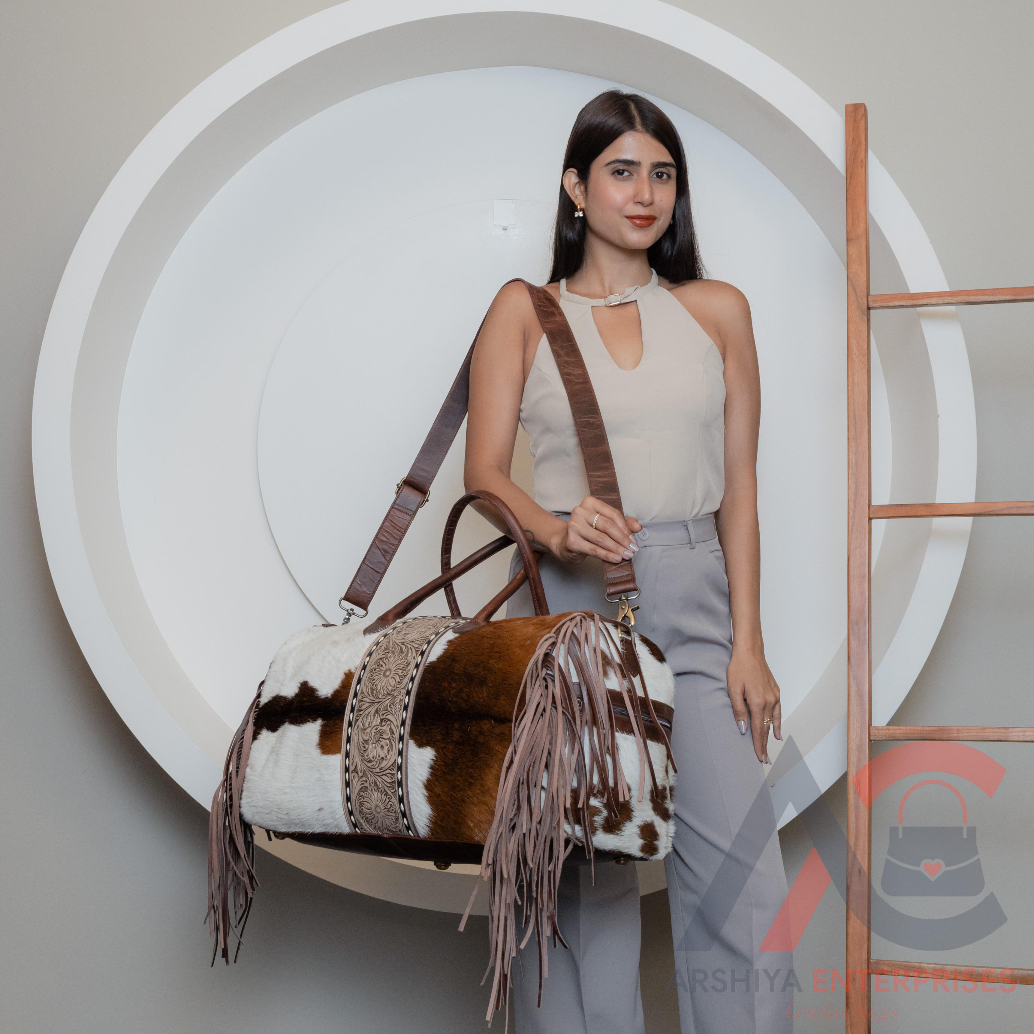 สีน้ำตาล