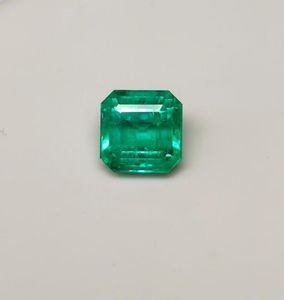 Emraid หินอัญมณีสีเขียวเกรดพรีเมี่ยม - Product Image 4