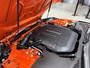 Increíble Jaguar F-TYPE Coupé RWD 2015 Usado en Perfectas Condiciones, con Poco Kilometraje, en Existencia, Ofrecido a una Fantástica Oferta - Product Image 3