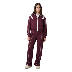 Ensemble de survêtement de sport pour femme, haut à capuche, pantalon de jogging élastique, logo personnalisé imprimé, séchage rapide, respirant, antibactérien - Product Image 1