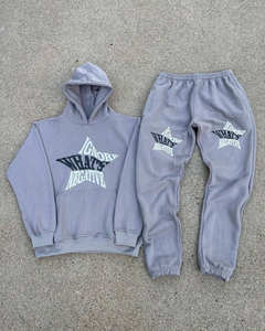 Conjunto de chándal de hermandad griega personalizado, Sudadera con capucha para mujer y joggers, traje gris con cremallera, ropa de calle de moda informal al por mayor - Product Image 1