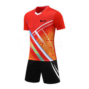 ชุดฟุตบอลแบบกำหนดเอง OEM เสื้อและกางเกงขาสั้น ระบายอากาศได้ดี สวมใส่สบาย แห้งเร็ว เป็นมิตรกับสิ่งแวดล้อม น้ำหนักเบา พร้อมโลโก้ - Product Image 1