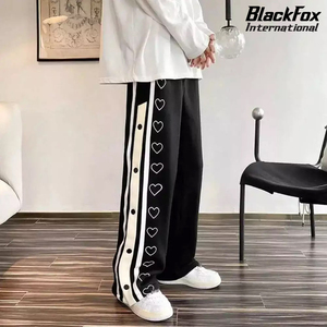 กางเกงสเวตเตอร์ทรงหลวมสำหรับผู้ชายกางเกงลำลองแนวสตรีทสีขาวและดำสำหรับผู้ชาย - Product Image 4