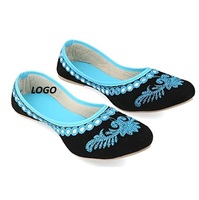 Vêtements de mariage Punjabi jutti sur mesure 2024 tendance femmes élégantes sur les femmes khussa fabriquées au Pakistan chaussures khussa plates pour fille