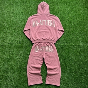 Ensemble survêtement deux pièces pour femme, personnalisé, rose, avec sweat à capuche oversize et pantalon de survêtement large, motif graphique en strass - Product Image 5