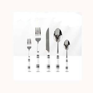 Cubiertos de acero inoxidable chapados en plata con forro largo redondo de resina blanca, mango de diseñador, aspecto elegante, juego de cubiertos chapados en plata - Product Image 1