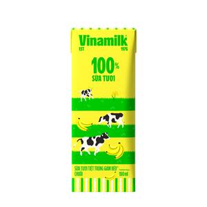 Vinamilk-Lait frais UHT 100%-Saveur banane-Réduit en matières grasses-180ml X 48 boîtes par carton - Product Image 1