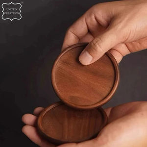 Ensemble de sous-verres en bois de noyer durable fait à la main avec support classique Tapis et coussinets en bois carrés antidérapants pour un usage quotidien - Product Image 4
