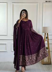 Vestidos Anarkali de Seda Vichitra Listos para Usar, los Más Hermosos de la India, con Bordado, Lentejuelas, Trabajo Zari y Diseño en el Dupatta - Product Image 2