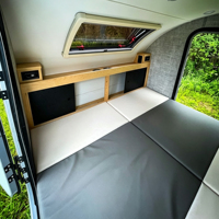 Mini caravane de camping compacte et légère pour les aventures en plein air en famille