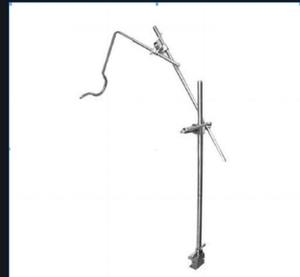 Le rétracteur hépatique laparoscopique Kara Nathanson est un outil chirurgical spécialisé, incurvé, utilisé comme forceps pour une utilisation chirurgicale. - Product Image 2