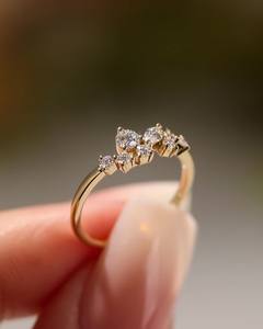 Anillo de racimo de moissanita de corte redondo de 2mm | Marquesa y banda de acento redondo | Joyería fina de Boda nupcial de oro y plata OEM - Product Image 2