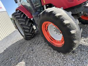 Tractor Agrícola Usado Massey Ferguson 4610M de 2015 con Motor, Bomba, Caja de Cambios y Rodamientos - 100 HP 4500 kg - Product Image 4