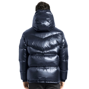 แจ็กเก็ตขนปลาปักเป้าสไตล์ใหม่สำหรับฤดูหนาวของผู้ชายผ้าเนื้อนุ่มระบายอากาศได้ดีหนาบางดีไซน์โลโก้ตามสั่ง-คุณภาพดีที่สุด - Product Image 4