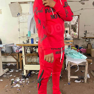 Fabricant de survêtements personnalisés avec logo imprimé, ensemble sweat à capuche et jogging unisexe, usine de vêtements de sport OEM ODM, impression sérigraphique, 100% coton - Product Image 2