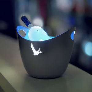 Seau à glace à double paroi pour 4 bouteilles de champagne, transparent avec lumières LED pour clubs et KTV, marque privée, OEM personnalisé - Product Image 3