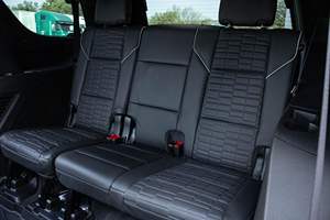 Cadillac Escalade-V AWD de qualité supérieure, moteur V8 suralimenté, transmission intégrale - Product Image 5