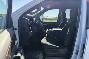 EXCELENTE <span class=keywords><strong>Chevrolet</strong></span> Silverado <span class=keywords><strong>3500</strong></span> HD Usada, Cabina Chasis LT, Tracción en las Cuatro Ruedas, Cabina Doble, Camioneta PICK-UP - Product Image 3