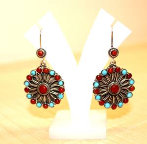 Pendientes Unisex de Plata de Ley 925 con forma ovalada étnica, hechos a mano naturales, Coral turquesa, piedras de cristal curativas, diseño envolvente - Product Image 3