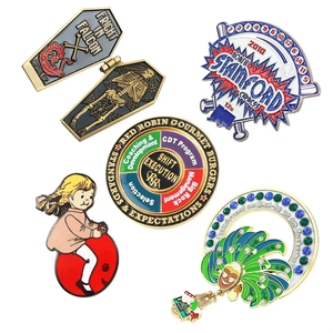 Spille in Smalto Morbido Personalizzate con Parti Mobili, Tema Sailor Moon, per Ragazze Danzanti, Produzione all'Ingrosso - Product Image 1