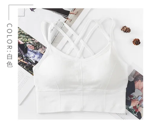 Haut rembourré sans couture réglable | soutien-gorge de sport respirant et léger pour femme pour un usage quotidien - Product Image 1