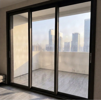 Puerta Corredera Silenciosa de Perfil Delgado de Aleación de Aluminio Europea Moderna, de 3 Vías, con Doble Acristalamiento y Paneles Templados para Villas de Lujo