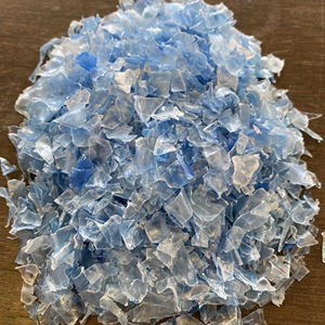 Flocons PET de couleurs mélangées-PET recyclé pour la fabrication de fibres et de feuilles Matériau de haute pureté pour l'utilisation de feuilles PET et de fibres - Product Image 1