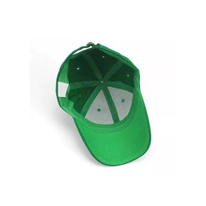 Gorra de Béisbol de Mezclilla Premium Personalizada OEM con Inicial P y Bordado de Letra Universitaria - Product Image 2