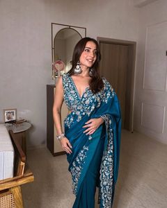 Saree ออกแบบที่สวยงามด้วยด้ายและลำดับการทำงานและเสื้อ - Product Image 6
