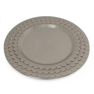 Ensemble d'assiettes de chargeur gaufrées marron design avec finition antique pour une table à manger élégante et une table de fête - Product Image 6