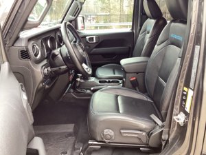 Jeep Wrangler 4xe Unlimited Rubicon 2022 Usado en Buen Estado - Product Image 4