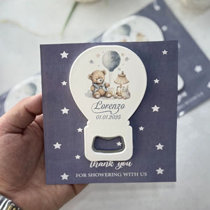 Aimant de douche de bébé personnalisé et ouvre-bouteille en forme de ballon en carte faveurs d'anniversaire pour les invités en vrac fournitures de mariage - Product Image 1