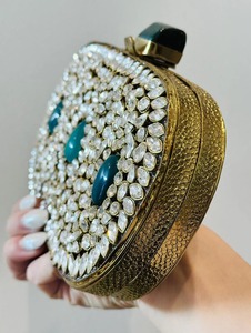 Bolso de mano nupcial de moda para bodas, colores mixtos, mosaico de espejo, hecho a mano, metal, piedra Kundan, bandolera, diseño personalizado - Product Image 6
