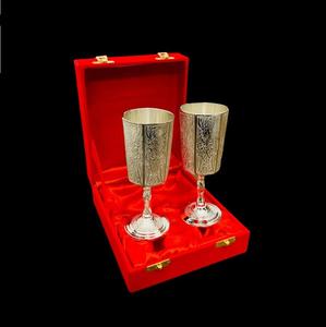 Copas de latón grabadas chapadas en oro Copas de vino Flautas Coupes Juego de copas de cóctel de metal para uso diario y eventos especiales - Product Image 5