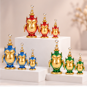 Botellas de Perfume de Cristal Egipcias Hechas a Mano con Grabado en Oro de 24K y Cristales Decorativos Coleccionables para Aceite de Perfume - Product Image 3