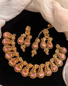 Collar de mariposa mate, collar con colgante de arena para uñas de lujo a la moda, pendientes de tuerca, anillo de circón, conjuntos de joyería de regalo - Product Image 3