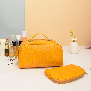 Lightweight Durable Portable <b>Makeup</b> Bag Women Large Capacity <b>Compact</b> Vintage Style Waterproof Design Cartoon Made Leather - Product Image 1