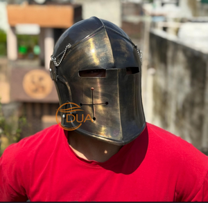 Casque de Chevalier Croisé Médiéval avec Finition en Acier Antique, Conception à Ventilation Croisée et Aspect Authentique Prêt pour le Combat - Product Image 3