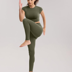 Womens custom fitness crop <b>tops</b> breathable summer gymwear oem activewear workout apparel with logo and private label options - Product Image 4