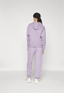 Qualité supérieure Prix bas Vêtements de sport pour femme Survêtement OEM Ensembles deux pièces pour femme taille adulte coupe ajustée - Product Image 2