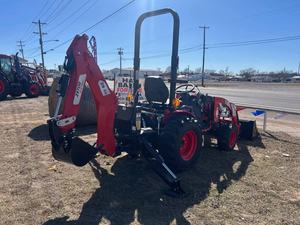 Tractor Zetor M25HT de 25 CV con Tracción en las 4 Ruedas, Cargador Frontal, Retroexcavadora, Bomba, Máquina Agrícola Compacta para Agricultura, Paisajismo y Construcción - Product Image 5
