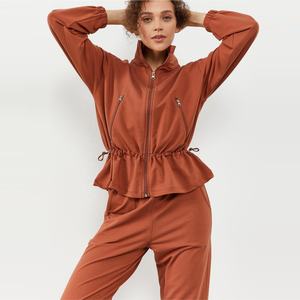 Conjunto de chándal de talla grande personalizado de alta calidad para mujer Pantalones de chándal de invierno con logotipo impreso Conjunto de chándal de dos piezas - Product Image 1