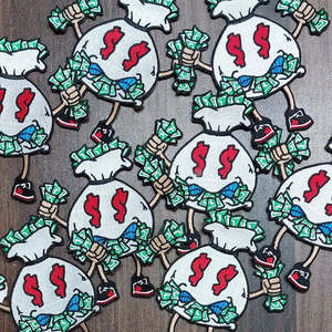 Écussons de broderie faits à la main paillettes PVC argent conception personnalisée coudre fer sur toile veste gros fer sur argent broderie Patch - Product Image 2